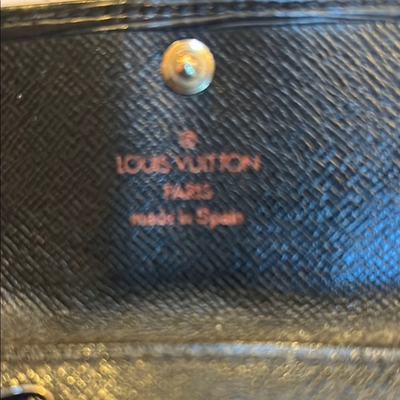 Louis Vuitton Key Holder - Picture 9 of 11
